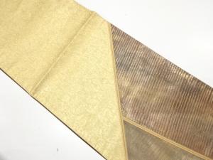 いづくら製　引箔　切りばめ風　横段に花唐草模様織り出し　袋帯